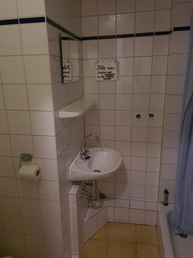 Altstadthotel Zum Goldenen Anker Lubeck Ngoại thất bức ảnh