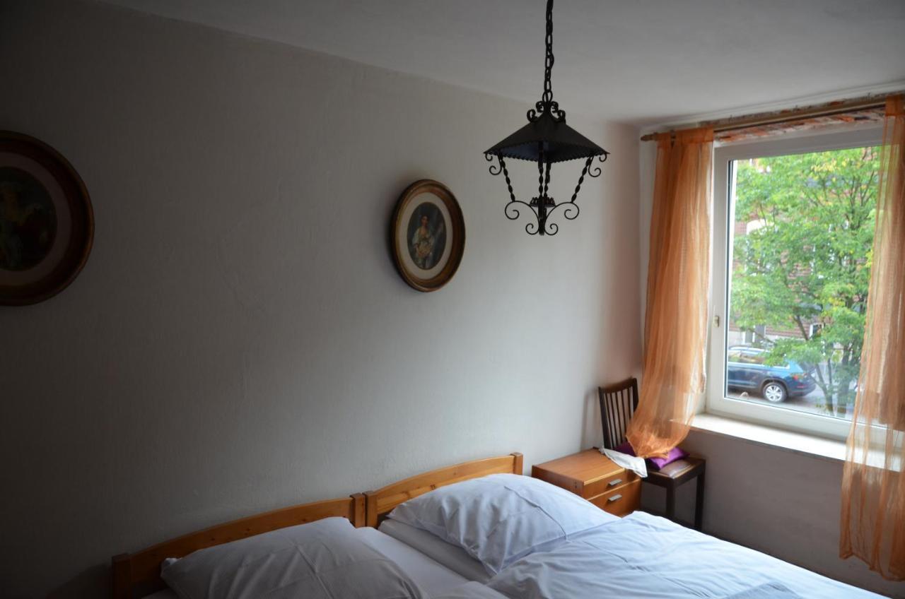 Altstadthotel Zum Goldenen Anker Lubeck Ngoại thất bức ảnh